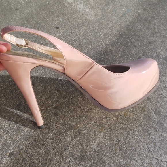 Heels - Picture 4 of 8